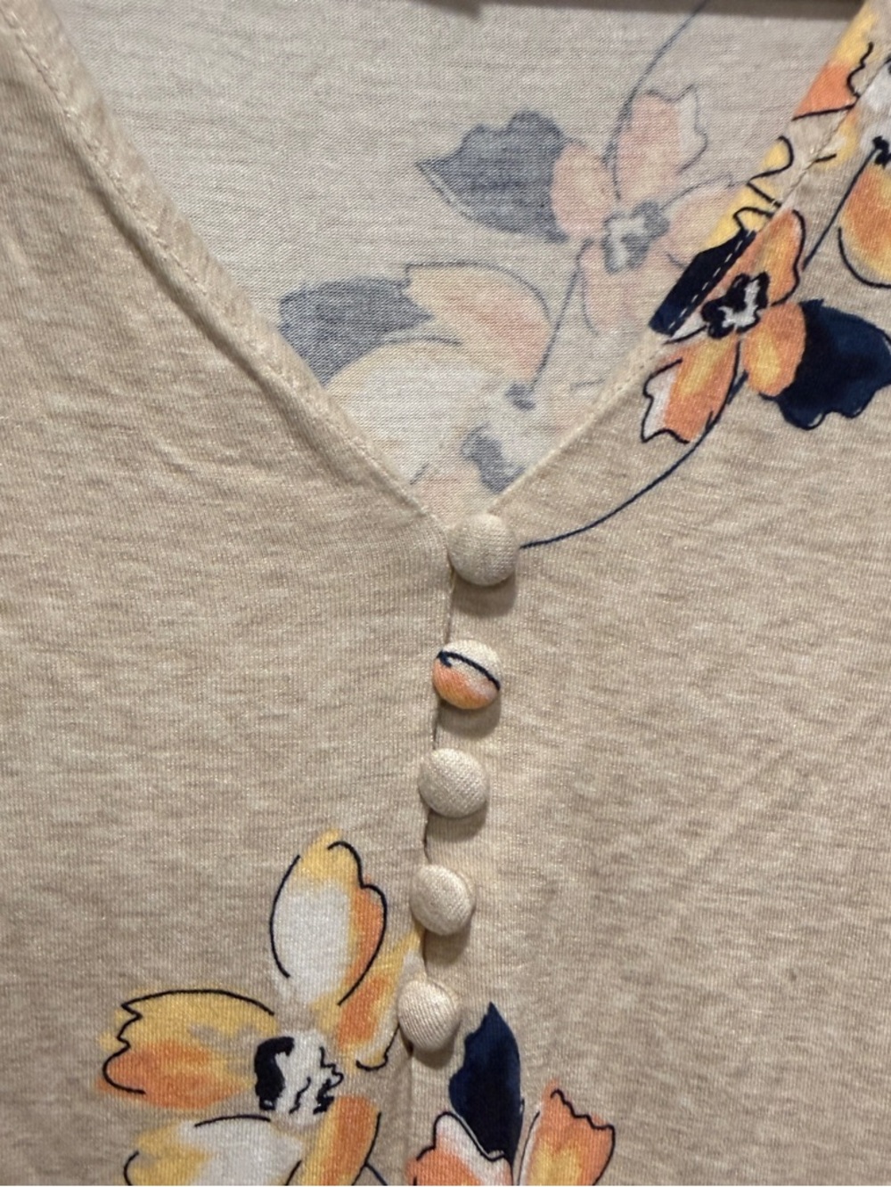 Liz Claiborne Beige Floral Blouse - Picture 4 of 10